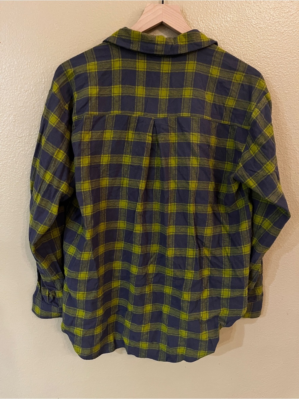 Flannel shirt - Picture 6 of 7